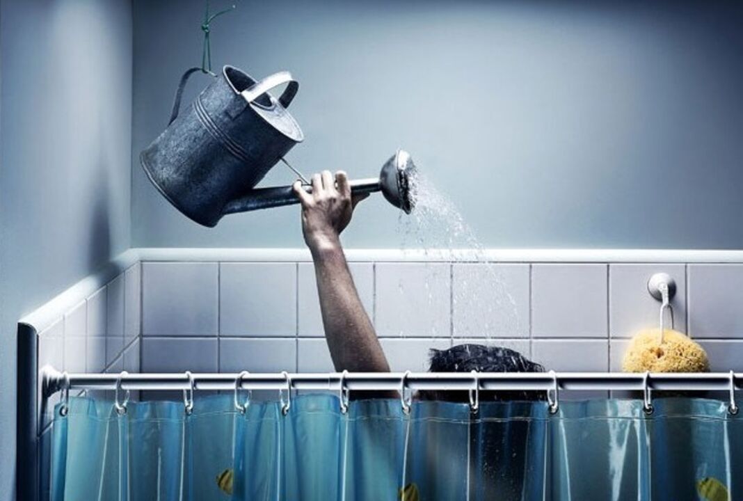 prendre une douche avant l'agrandissement du pénis avec du bicarbonate de soude