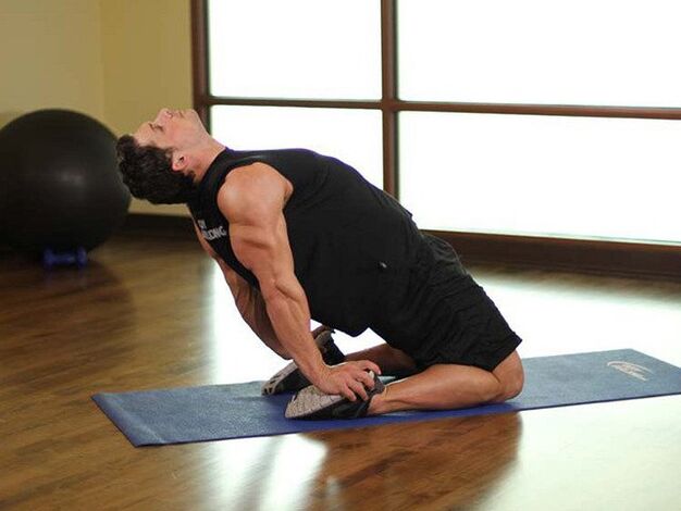 Entraînement matinal pour aider à agrandir le pénis masculin